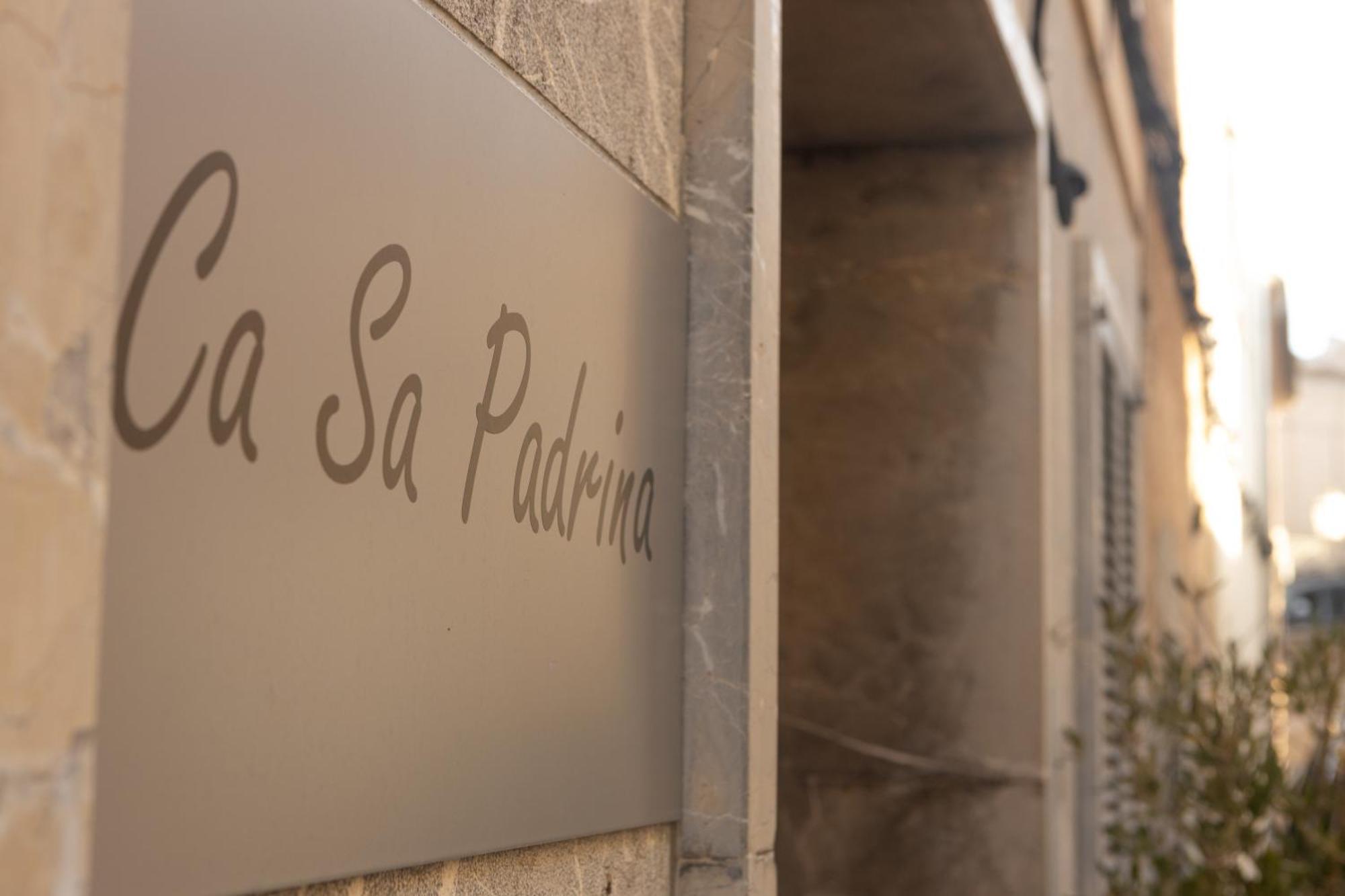 Ca Sa Padrina D'Arta-Turismo De Interior Hotel Eksteriør billede